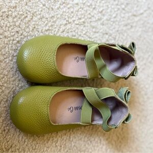 A bear co. Girls' Olive Green Mary Jane Shoes with Cross Strap